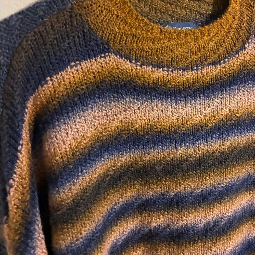 Democracy brand women’s Striped Multicolor Sweater. XL